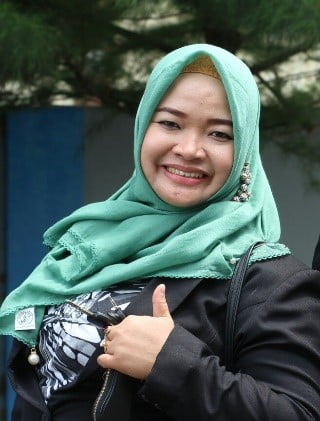 Bu Dewi